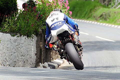 TT2011 - McGuinness siegt souverän: 16. Triumph von McGuinness