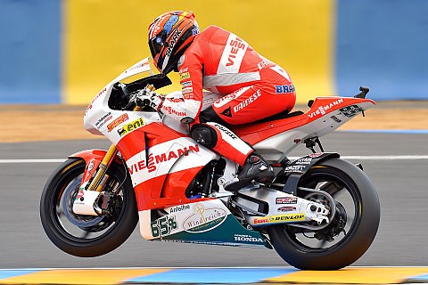 Bradl holt Moto2-Sieg in Barcelona: Stürze entscheiden Podestplätze