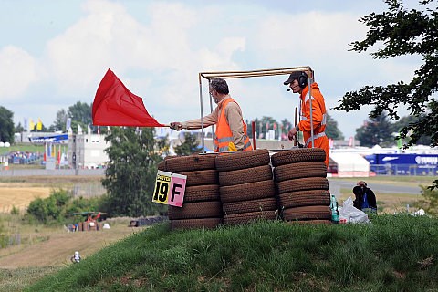 TT2011 - Supersport A abgebrochen: Rote Flagge