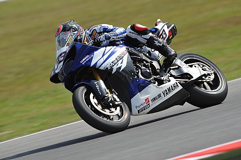 Checa von Melandri geschlagen: Melandri schnappt sich Bestzeit im ersten Training