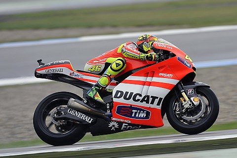 Rossi mit aussageloser Bestzeit: Kurz trocken, dann Regen