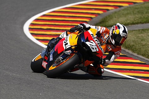 Pedrosa siegt auf dem Sachsenring: Lorenzo in letzter Sekunde auf zwei