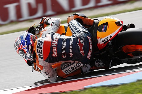 Stoner siegt souverän: Lorenzo verliert 12 Punkte