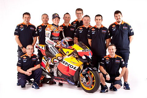 Lorenzo gibt Test-Pace vor: Stoner muss Tag eins auslassen