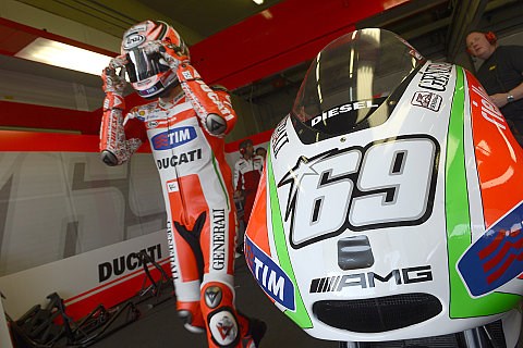 Ducati-Duo tastet sich heran: Hayden zufrieden, Rossi will noch besser werden