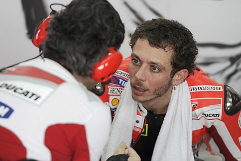 Rossi geht fremd: Start im Ferrari