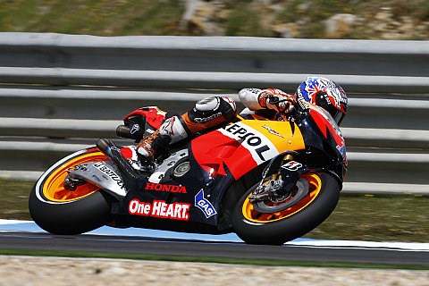 Stoner liegt in knappem Training vorne: Keine Sekunde zwischen Top-12