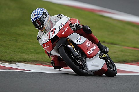 Schrötters letztes Mahindra-Rennen endet mit Sturz: Moretti als Ersatz geplant