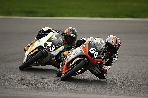 125/Moto3: Grünwald kann zum siebten Mal jubeln: Auch Alt bestimmt seine Klasse