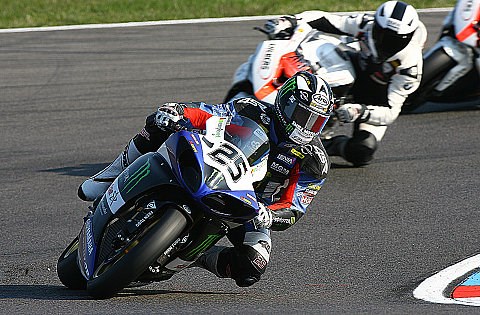 Superbike: Matej Sturz gewinnt ersten Lauf: Mehrere Stars in Schleiz