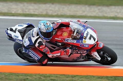 Checa zum ersten Mal 2012 auf der Pole: Sykes und Laverty kamen nicht ran