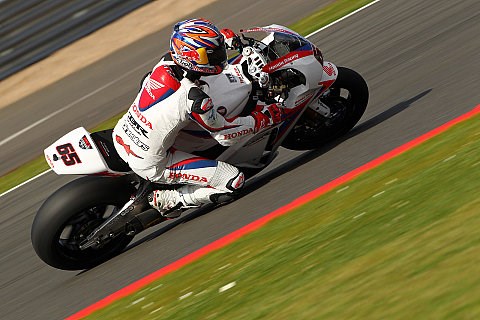 Verrückte Rennen für Rea: Aoyama zufrieden mit Entwicklung