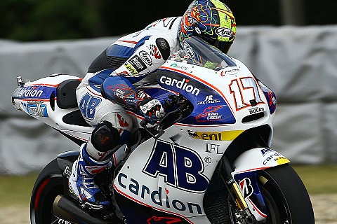 Abraham Schnellster im zweiten Training: CRTs klettern im Regen nach vorn