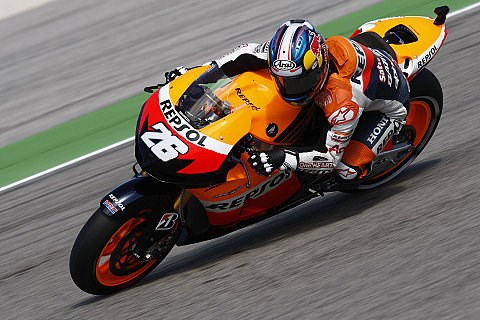 Pedrosa stürzt und fährt auf Rang zwei: Honda-Pilot feiert in Aragon Geburtstag