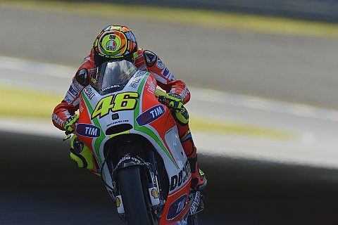 Rossi hofft auf Besserung: Hayden mit neuen Teilen