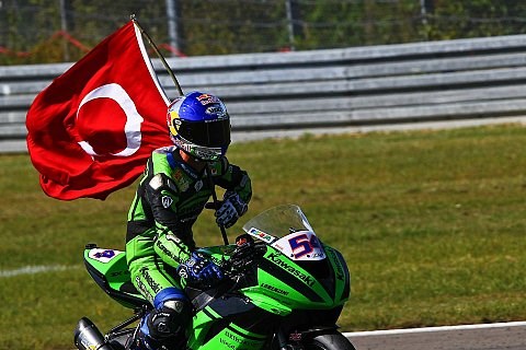 WSS: Sofuoglu und Foret auch 2013 bei Kawasaki: Wechsel in ein neues Team