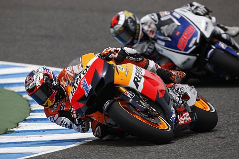 Stoner feiert Heimsieg, Lorenzo feiert WM-Titel: Sturz von Pedrosa entscheidet die WM