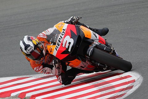 Pedrosa im Warm-up voraus: Eifrige Setup-Suche
