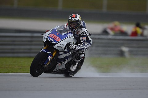 Neuer Asphalt für Lorenzo noch ein Rätsel: Das Wetter zwang zum Herumsitzen