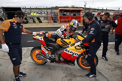 Pedrosa zauderte lange wegen der Slicks: Erst in der letzten Kurve entschieden