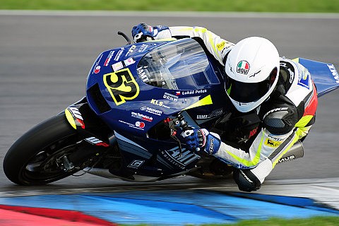 Pesek ist zurück: Start auf CRT