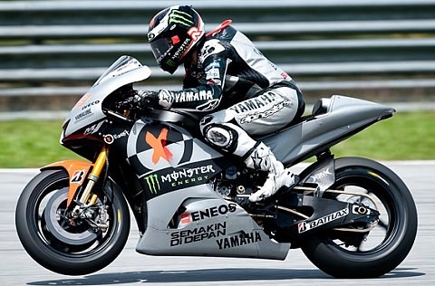 Lorenzo: Nur Steigerung eigener Leistung hilft: 250er-Honda-Fahrstil-Mix