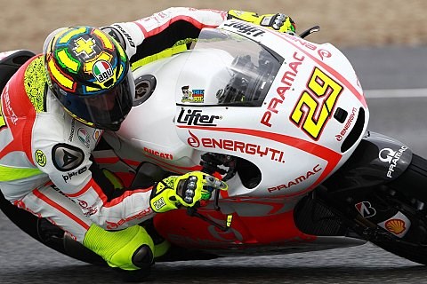 Iannone fuhr schnellste Zeit auf Ducati: Desmosedici im Nassen gewohnt stark