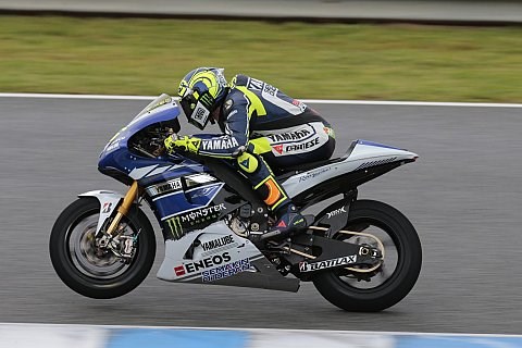 Rossi holt sich den Platz an der Sonne: Bautista und Bradl stürzen