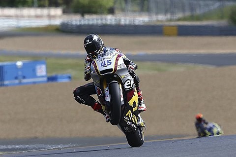 Nakagami fährt mit früher Bestzeit zur Pole: Verkürzte Session dank Regen