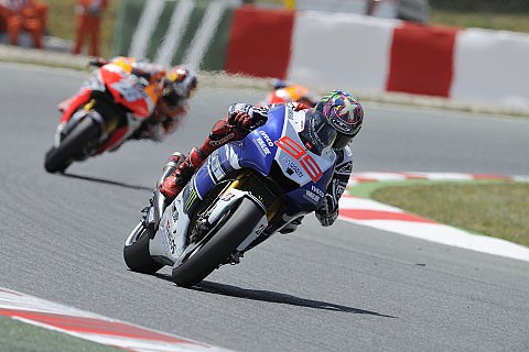 Lorenzo hat im ersten Training die Nase vorne: Bestzeit vor Crutchlow