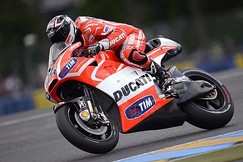 Harter Donnerstag für Ducati: Ruft der Regentanz?