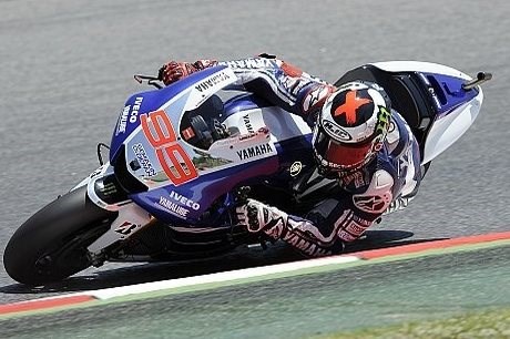Bradl vorn. Jorge down