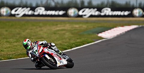 Giugliano fährt zu erster Pole: Sykes kommt in Superpole 3 zu Sturz