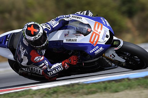 Lorenzo meldet sich zurück: Marquez rutscht auf Rang zwei