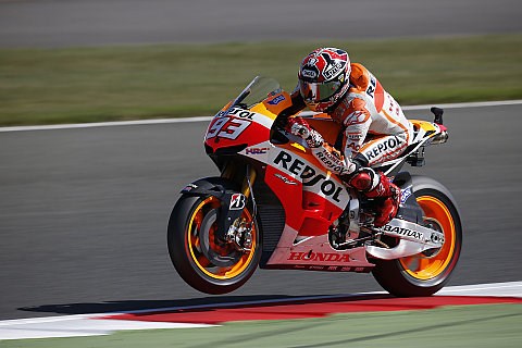 Marquez fährt Bestzeit im 2. Training: Rossi schneller als Lorenzo