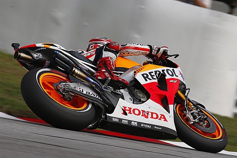 Marquez schiebt Pedrosa nach hinten: Bradl mit möglicher Knöchelverletzung