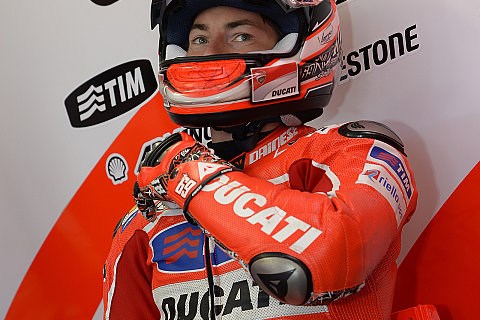 Hayden besiegt Dovizioso in letzter Runde: Ducatis bekriegen sich auch in Motegi