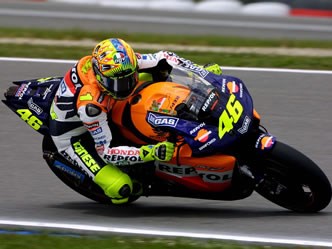 Rossi schwer gestürzt!