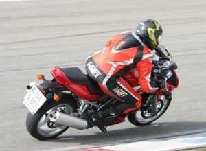 Suzuki SV1000S - Tour Suzuki SV1000S - Tour
