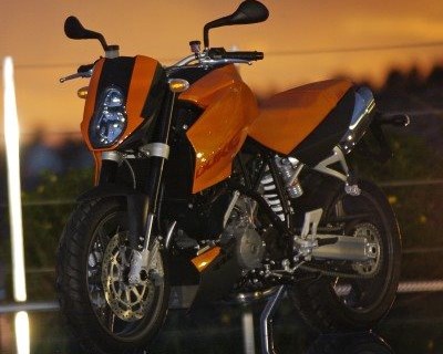 KTM 990 Super Duke KTM 990 Super Duke
