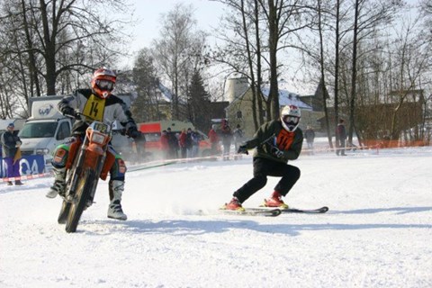Motorrad Skijöring