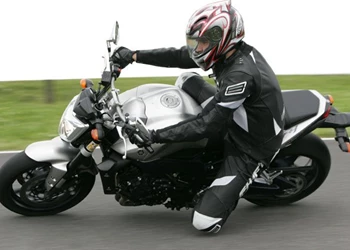 Yamaha FZ1 Yamaha FZ1