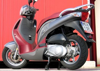 Honda PS125i Honda PS125i