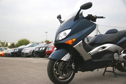 Yamaha Night Max Yamaha Night Max