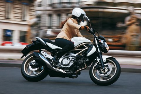 Suzuki SFV 650 Gladius