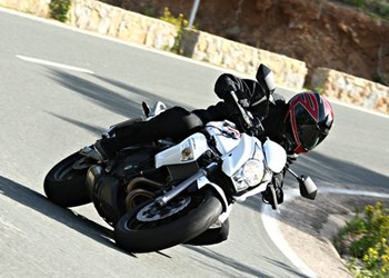Kawasaki ER-6N 09 Test Kawasaki ER-6N 09 Test