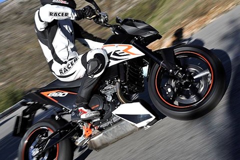 KTM 690 Duke R