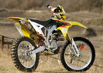 Suzuki RMX 450Z Suzuki RMX 450Z