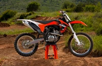 Testbericht KTM 250 SX - Vorschaubild KTM 250 SX