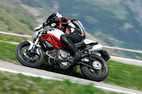 Ducati Monster 796 Test